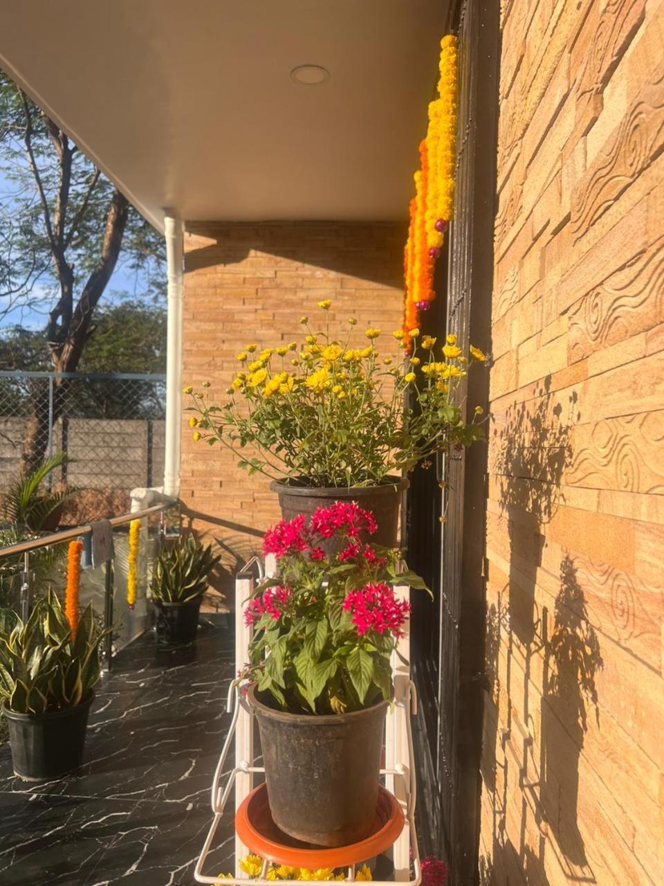 Mannat Villa With Swimming Pool And Garden لونافالا المظهر الخارجي الصورة